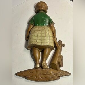 Vintage SEXTON 1968 Mid-Century Woman Golfer Metal Wall Plaque W/ Clubs USA Made